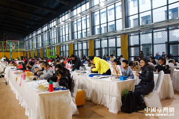 “首届海峡两岸青少年书画大赛”决赛在京举行 5000多作品参赛